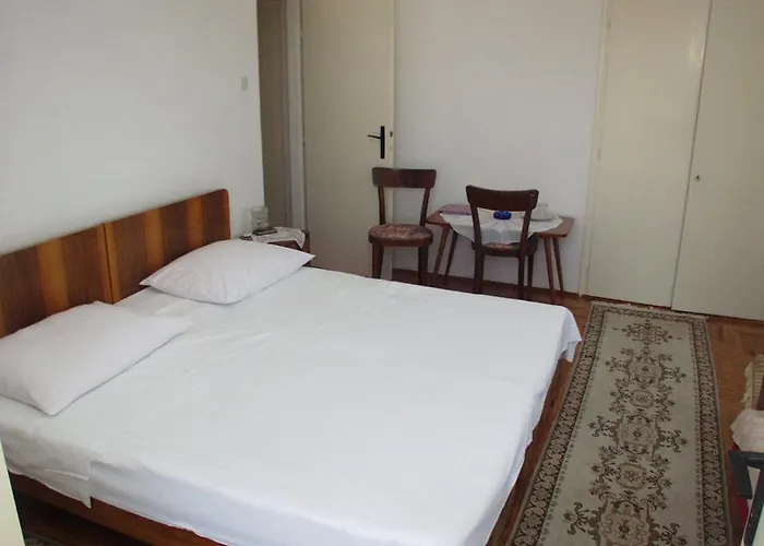 Triple Hvar 141a Hvar Town